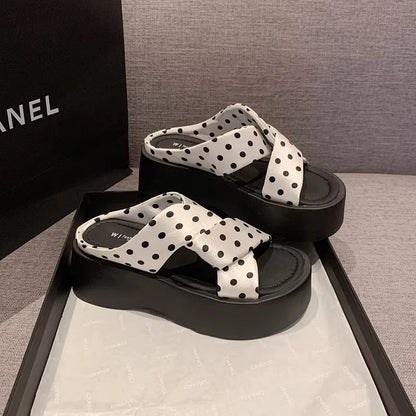 📢📢30% OFF !! ⏰Women's Summer Slip-On Thick-Soled Sandals