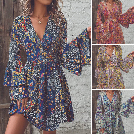 📢📢40% OFF !! ⏰Women's Elegant Paisley Print V-Neck Flared Sleeve Dress