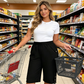 👖  Women's Elastic Waist Capri Trousers – Knee-Length, Button Accents, Comfort 🌿