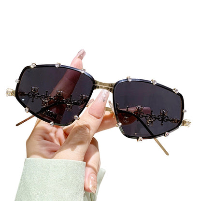 📢📢40% OFF !! ⏰Chic Sunglasses with Rhinestone Accents for Women